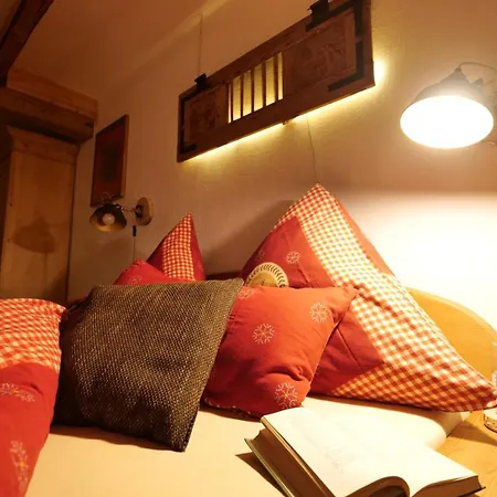 Casa de Férias Rosi's Haeusle Schwarzwald / Terasse Mit Garten